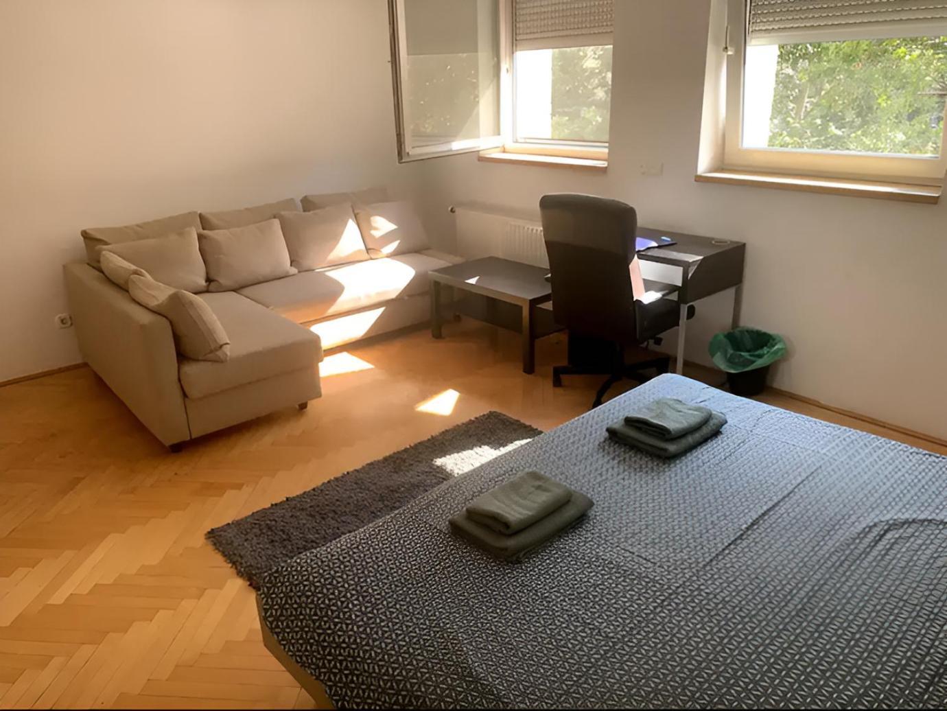 Liszt Ferenc Ter Inner-City Flat Budapest Exterior foto