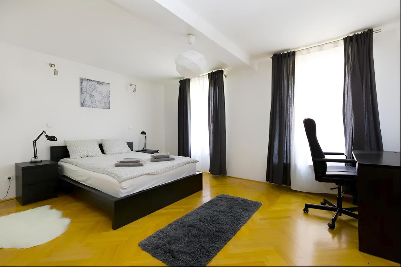 Liszt Ferenc Ter Inner-City Flat Budapest Exterior foto