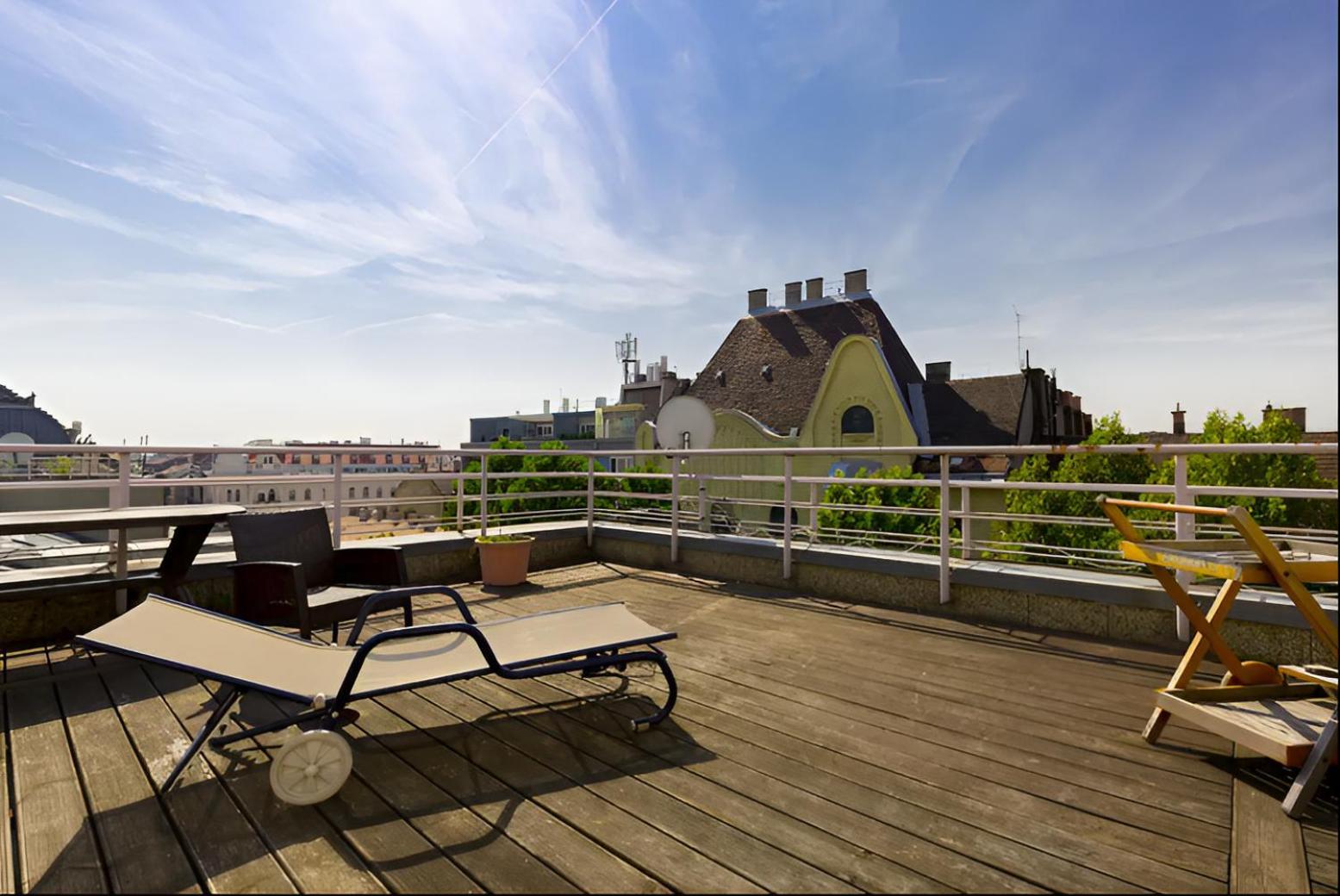 Liszt Ferenc Ter Inner-City Flat Budapest Exterior foto