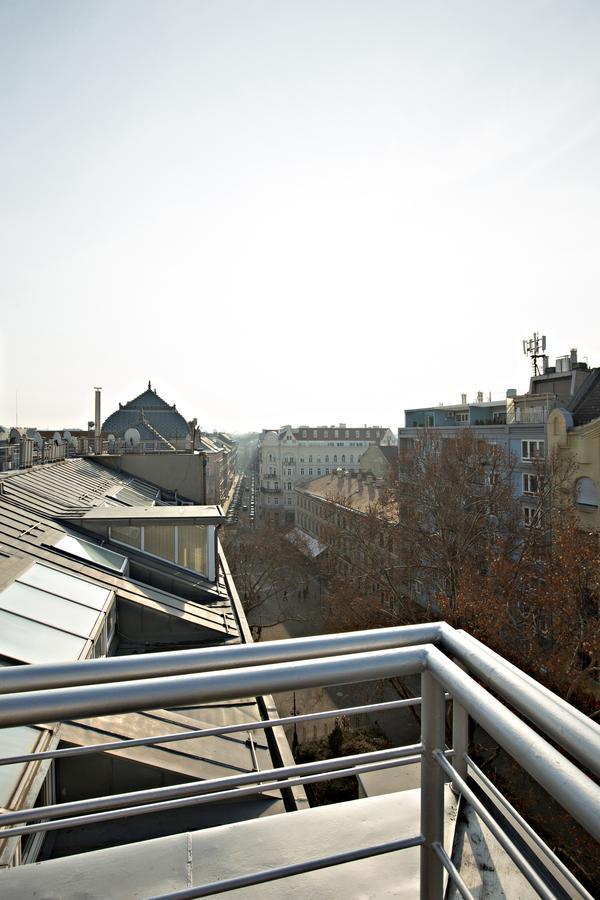 Liszt Ferenc Ter Inner-City Flat Budapest Exterior foto